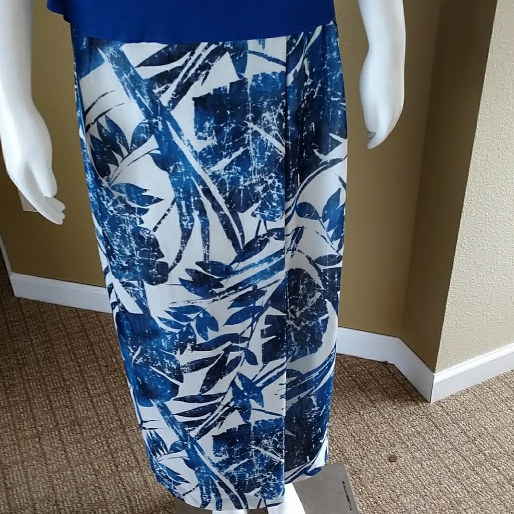 Liz  Claiborne Collection Size 10 Long Skirt